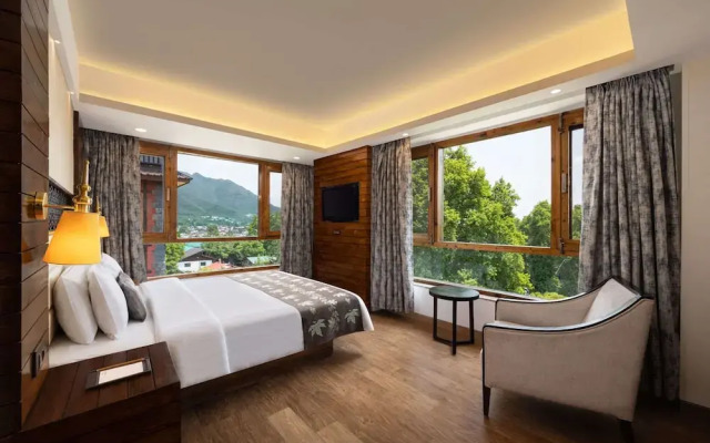 Golden Tulip Srinagar