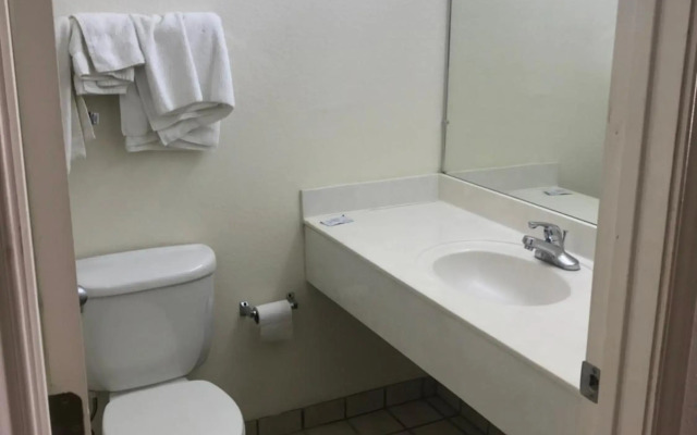 Country Inn Motel