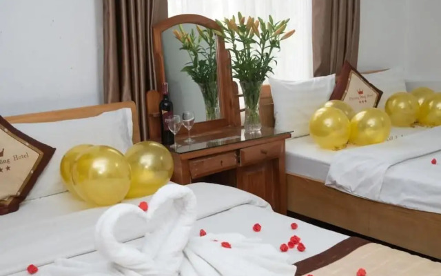 Phuong Dong Hotel Cau Giay -by BayLuxury