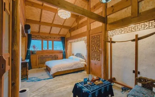 Lijiang Mountain View Homestay