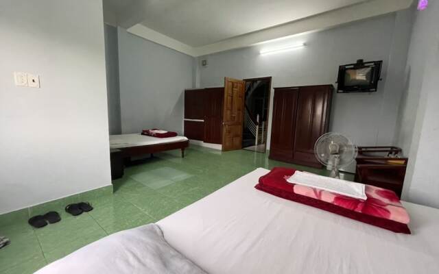 Hong An Motel
