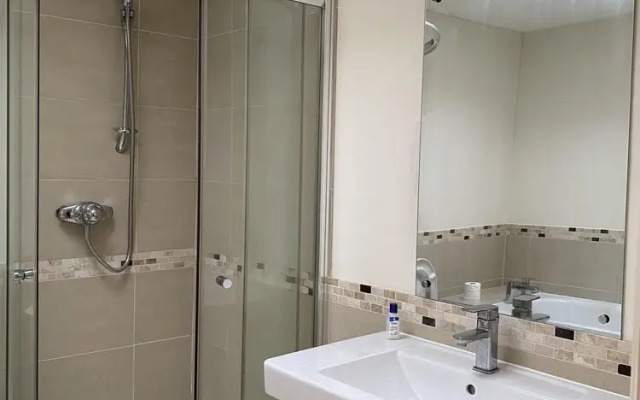 Suitely Berkeley Apartments