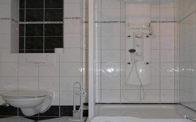 Oma's Küche & Quartier