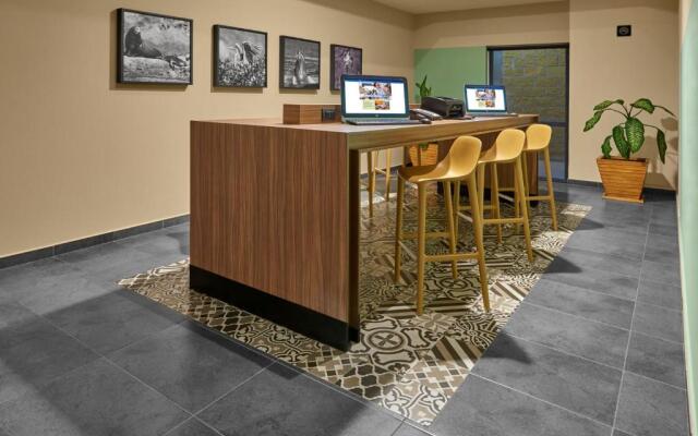 City Express Suites by Marriott Cabo San Lucas