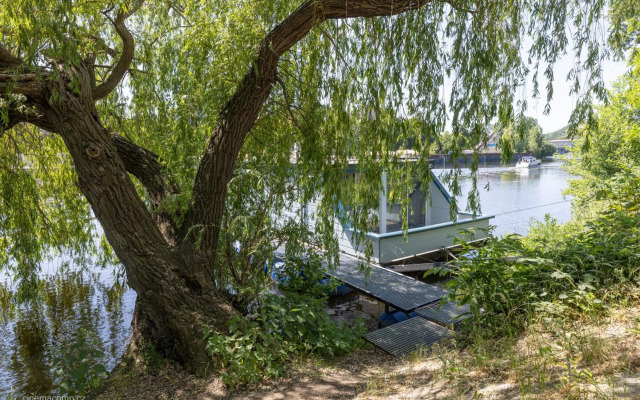 Houseboat - best place in Prague