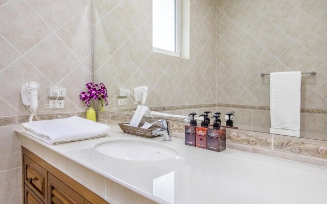 Royal Park Pool Villa by All Villas Pattaya