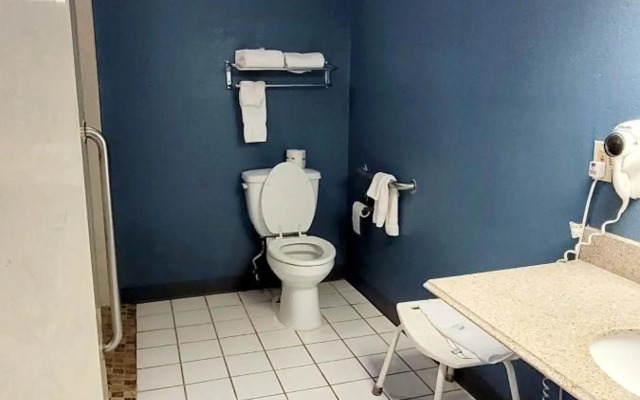 Best Price Motel and Suites