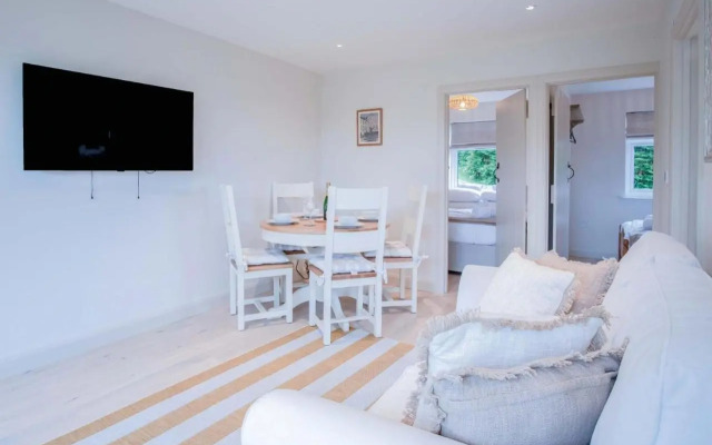 Bayview 3 - 2 Bedroom Chalet - Bayview Oxwich