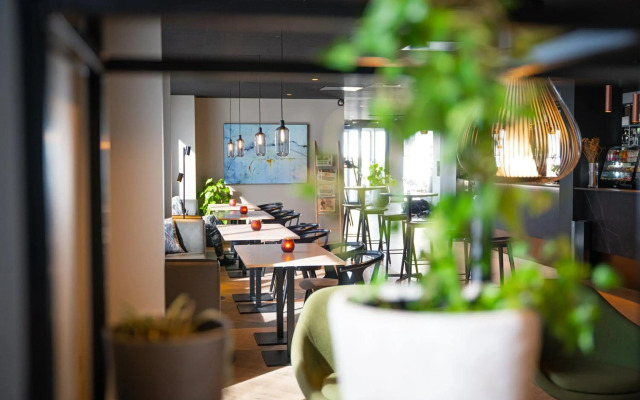 Comfort Hotel Victoria Floro, Markegata 43, 6900, Norway