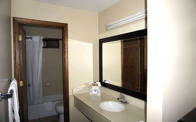 Travelodge by Wyndham Concord