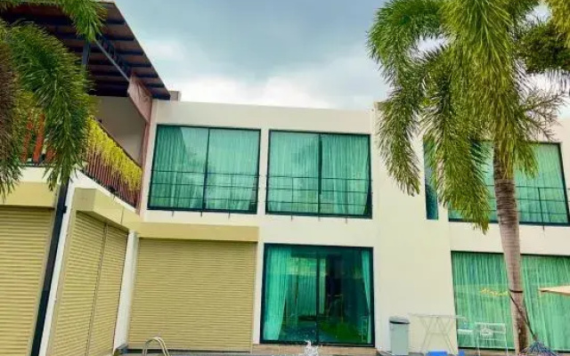 The White House Kamala Phuket