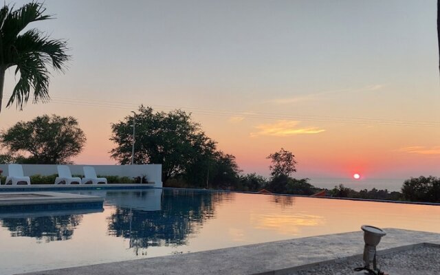 Hotel Brisa Color Esmeralda