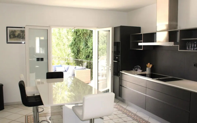 Luxe Villa With Pool in Lorgues