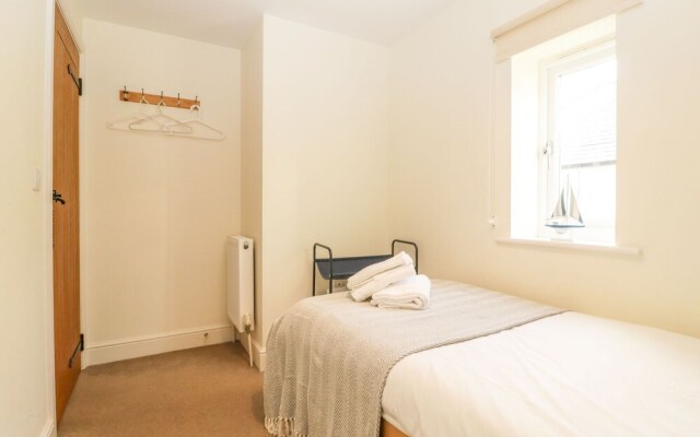 9 Malthouse Court