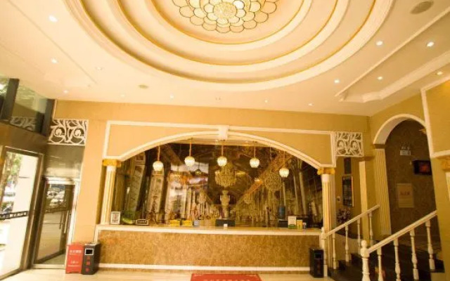 Xingshan Luoma Holiday Hotel