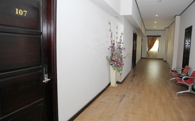 Brizky Hotel by OYO Rooms