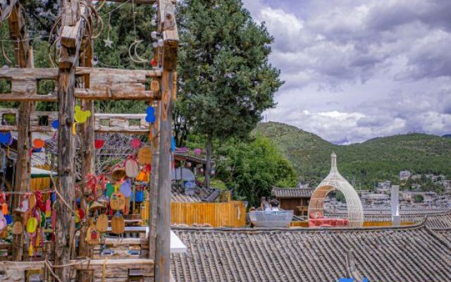 Lijiang Yue Gu Lou Inn