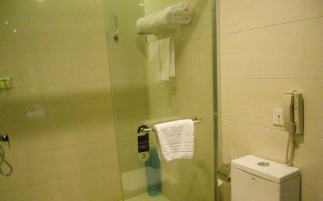 Nanjing Zhenbao Holiday Hotel