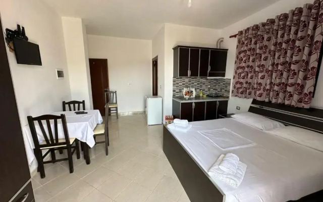 Esmeralda Hotel & Restaurant