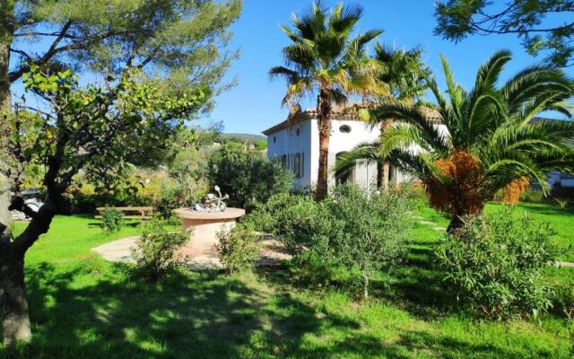 Maison neuve + piscine dans parc arboré proche mer