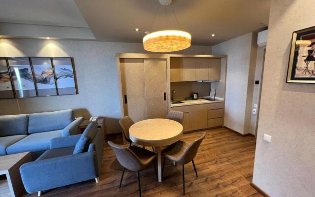 Happy Days in Dreamland Oasis