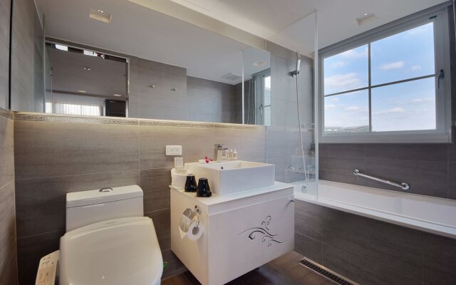 Forward Hotel Nangang