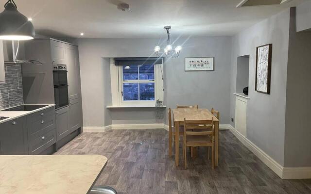 Cosy Apartment Above Village Pub