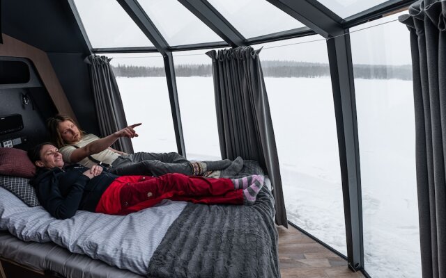 Overwater Hut Kuusamo