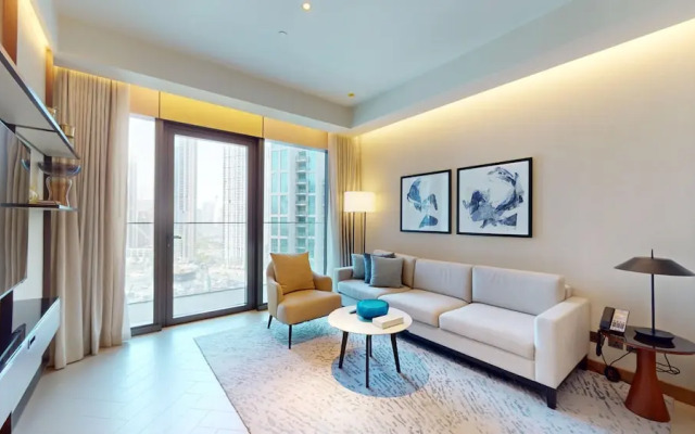 Downtown - Address Residences Opera T1 1603