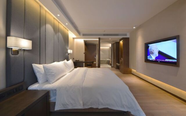 KuanRong Luxury Suites Hotel - Daping Times Square