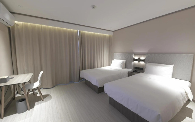 HanTing Hotel (Qinhuangdao Lulong)