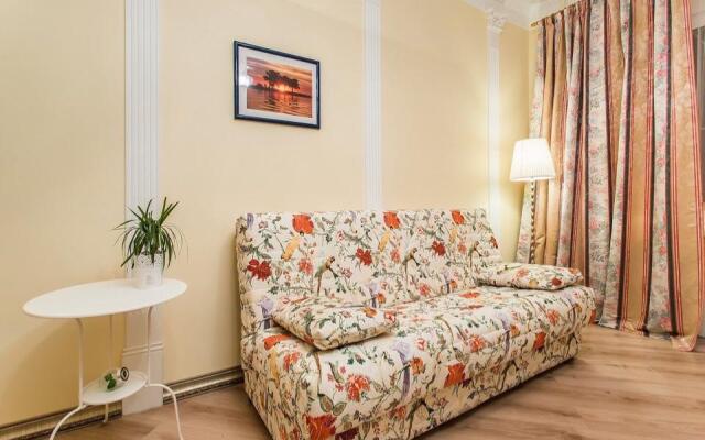 Апартаменты Дом на переулке Старопименовский