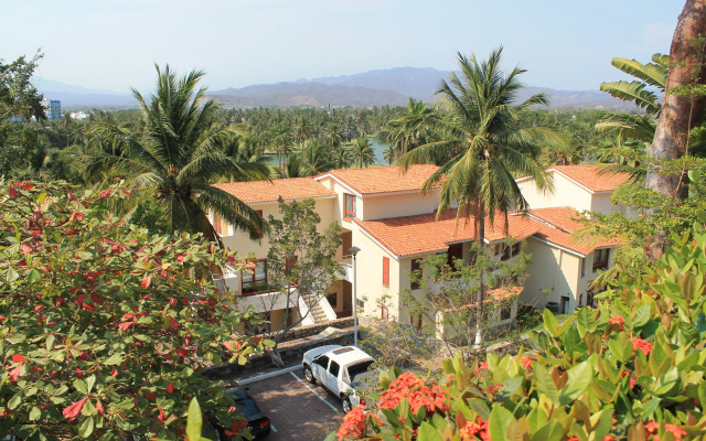 Villas del Palmar Manzanillo with Beach Club
