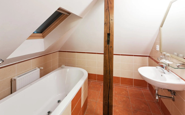 Pytloun Design Self Check-in Hotel