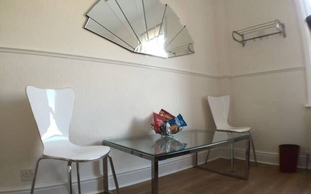 Southbourne Grove Hotel