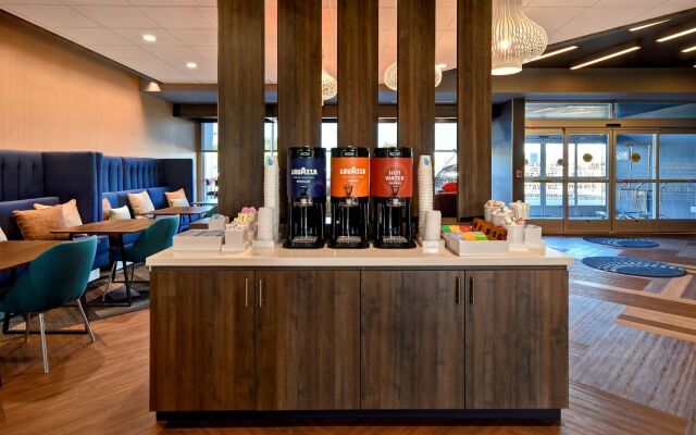 Tru by Hilton Concord