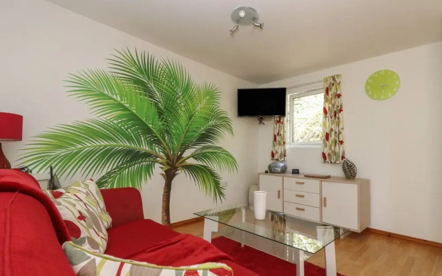 Palm Lodge