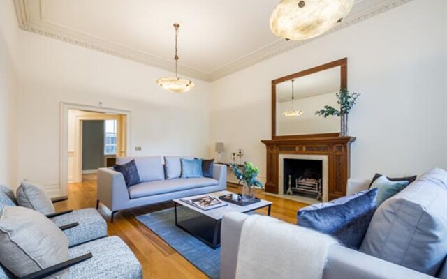 Cleveland Square Mansions