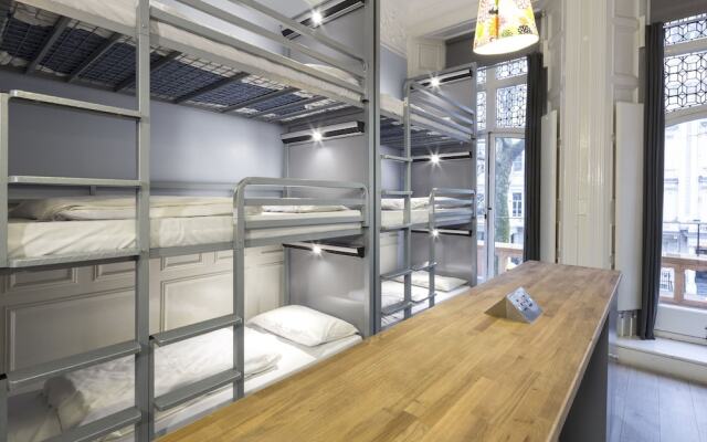 Astor Hyde Park Hostel - Adults Only