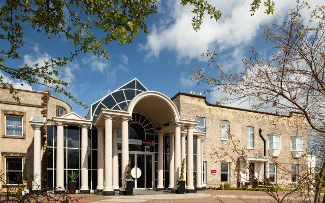 Mercure York Fairfield Manor Hotel