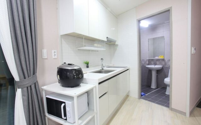 Sea and Star Pension