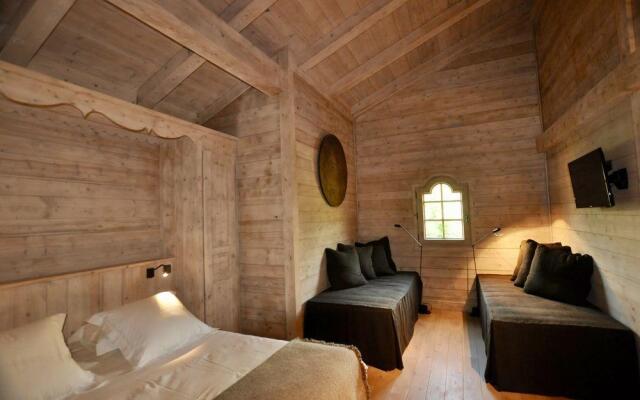 Le Cerf Amoureux Hotel