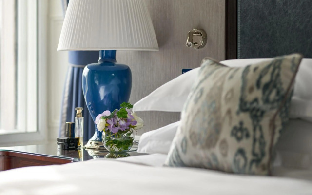 The Shelbourne, Autograph Collection