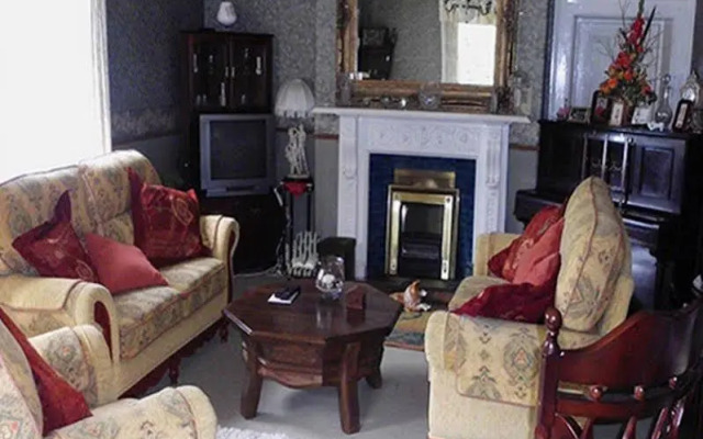 Cloncarlin House
