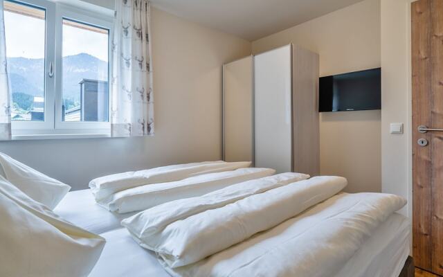 Charming Apartment in Gosau With Shared Sauna