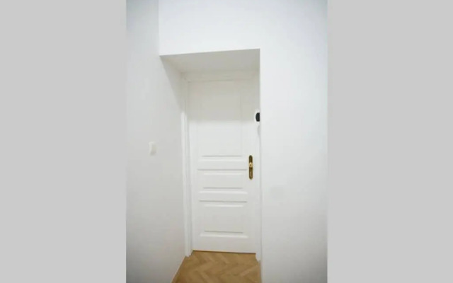 Urban City Apartment - Contactless Check-In