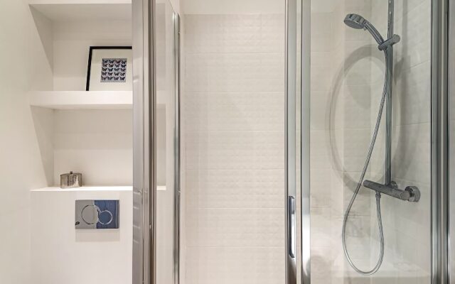 Saint Germain Bon March Chic Three Bedroom