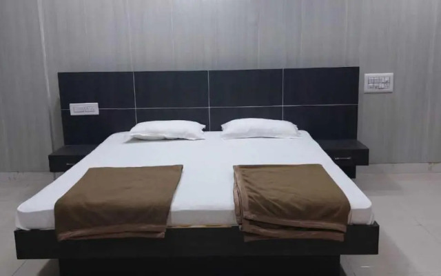 Staymaker Siddeshwara Comforts