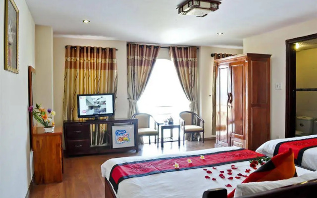 Champa Hotel