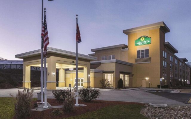 La Quinta Inn And Suites Knoxville Central Papermill